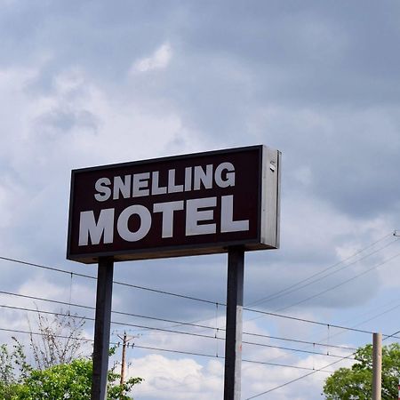 Snelling Motor Inn Mendota Екстериор снимка